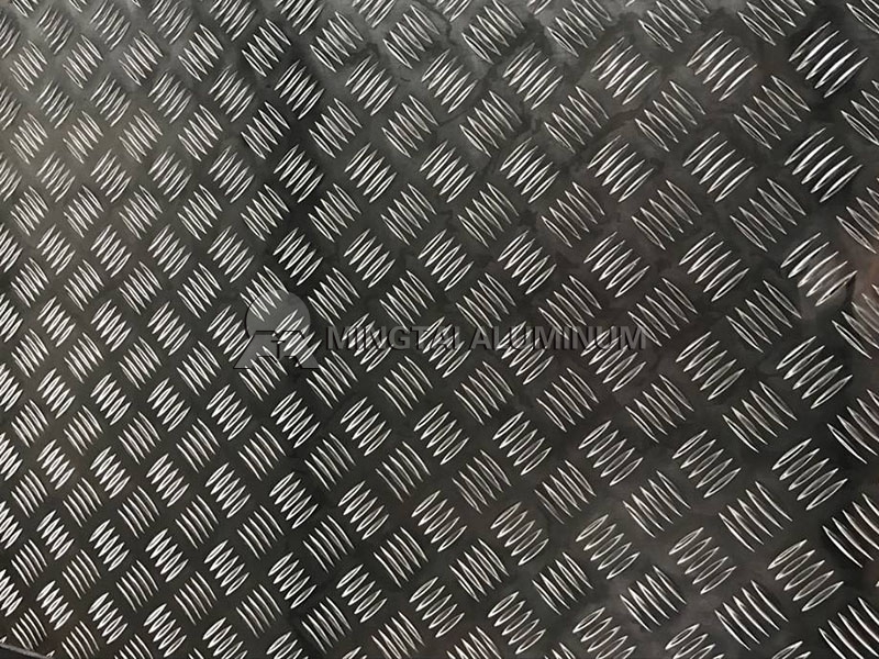 Aluminum-Tread-Plate-3.jpg